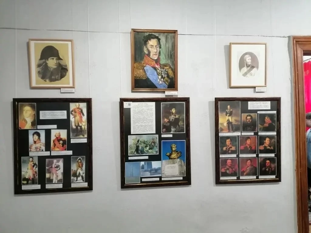 🎖️Поездка по местам боевой славы  30 апреля учащиеся 8-х классов посетили экскурсию по историческим 