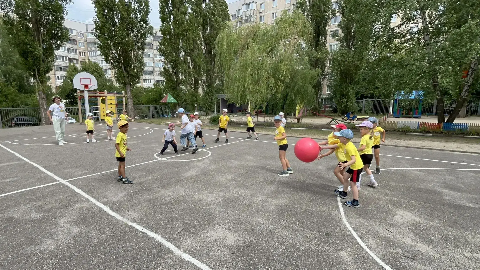 ✨ Дорогие друзья, с Днём семьи, любви и верности! 💖

🌼В МБДОУ д/с №88 прошла региональная семейная