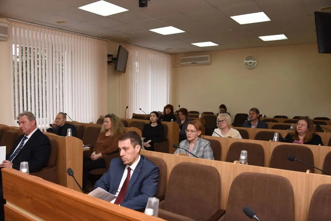 30 апреля в Государственном Собрании прошло совместное заседание двух комитетов: по науке, образован