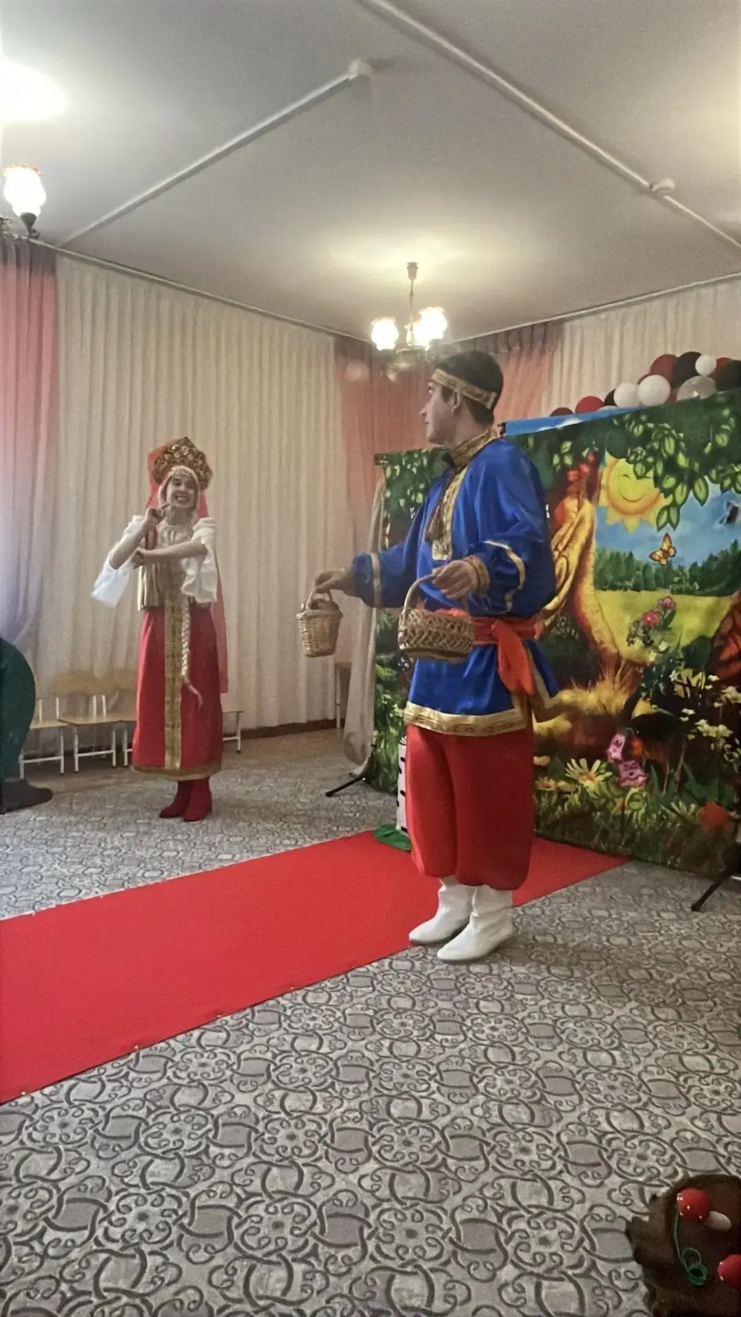 ✨ Вчера в нашем детском саду прошёл замечательный спектакль «Как Добрыня доброте учился...
