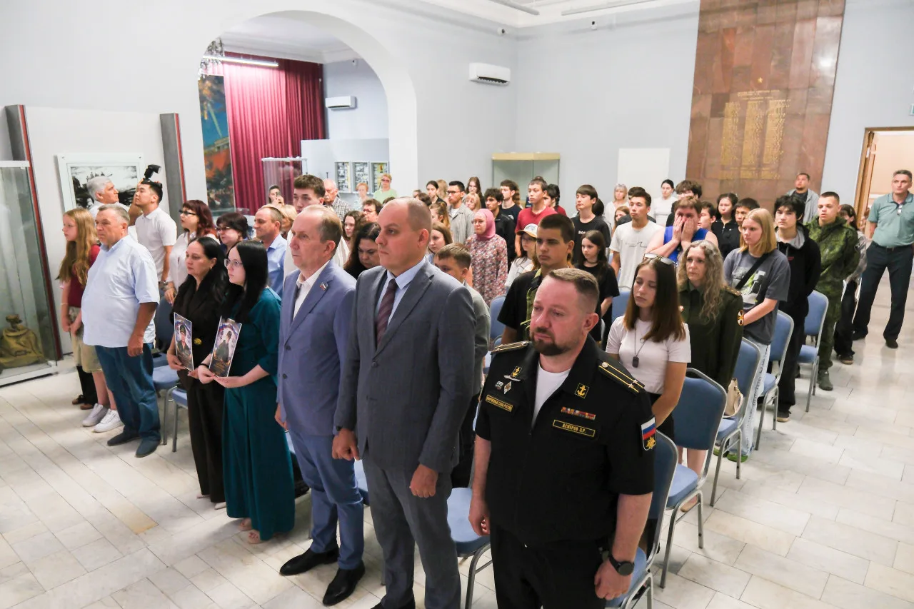 В Астрахани прошла церемония вручения государственных наград участникам СВО

11 июня в астраханском 