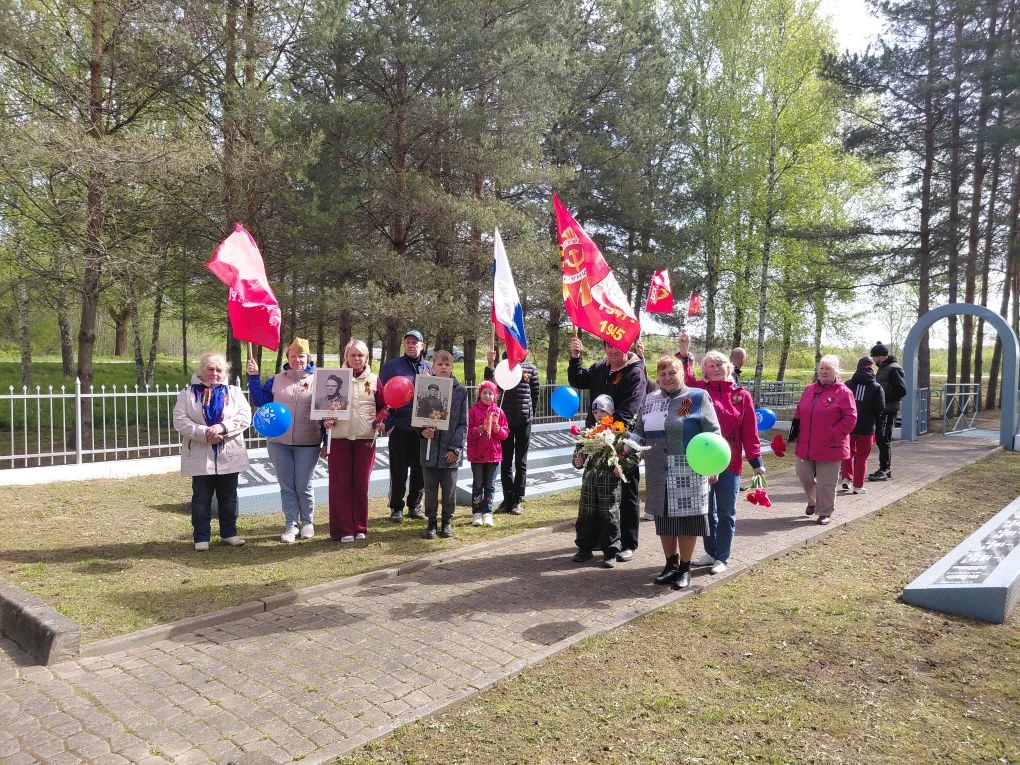 Памятное мероприятие "Нам 41-й не забыть, нам вечно помнить 45-й". Братское захоронение...
