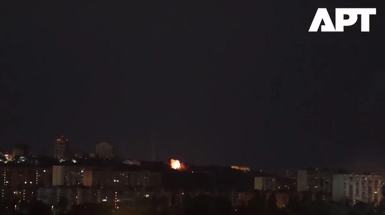 Прилёт в районе парка «Аскольдова Могила» - в районе стадиона Динамо©RAVs 👌

(ТГ-канал Хроники Гера