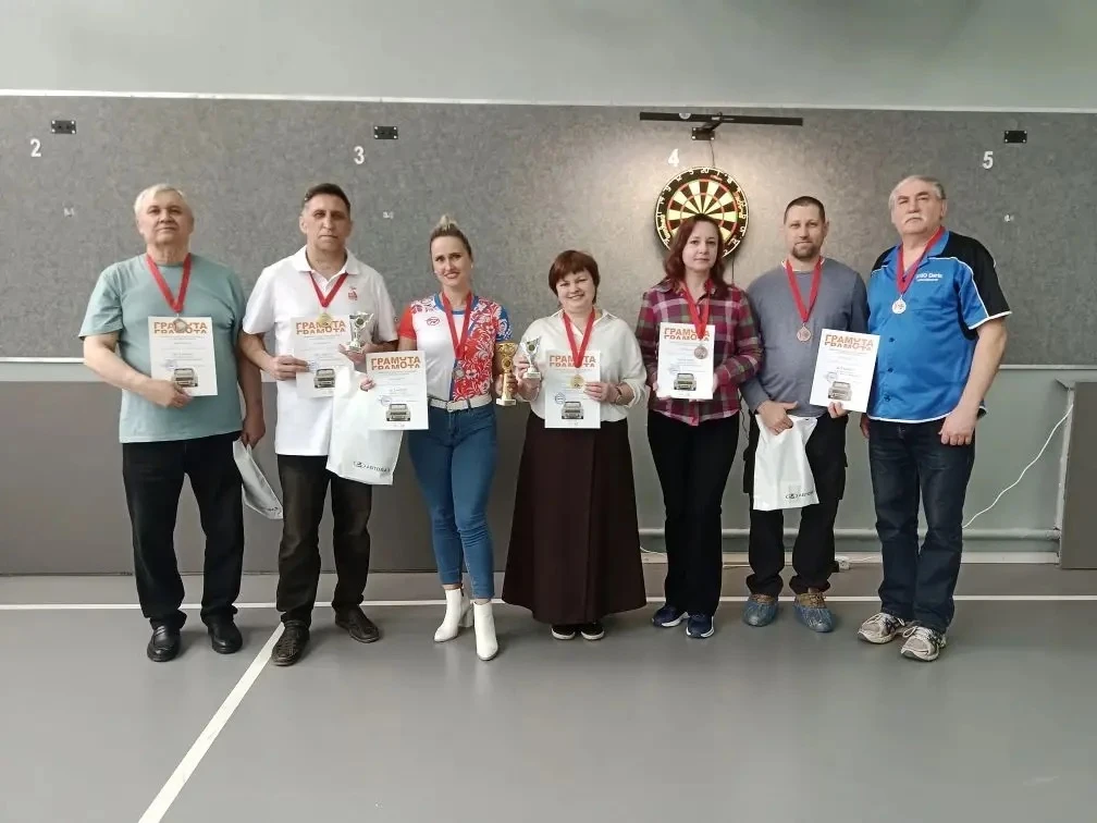 🎯 Итоги турнира по дартсу 12 апреля в честь Дня выпуска первого автомобиля.  🏆 Победители и призеры 