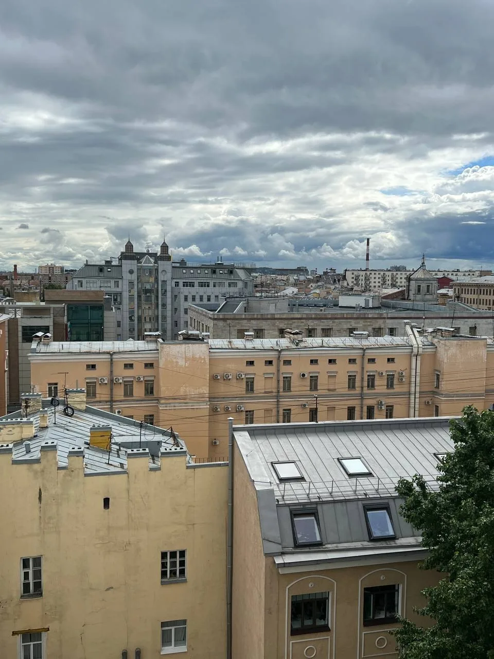 КАК НА СЧЕТ ПОГУЛЯТЬ ПО ПИТЕРУ?