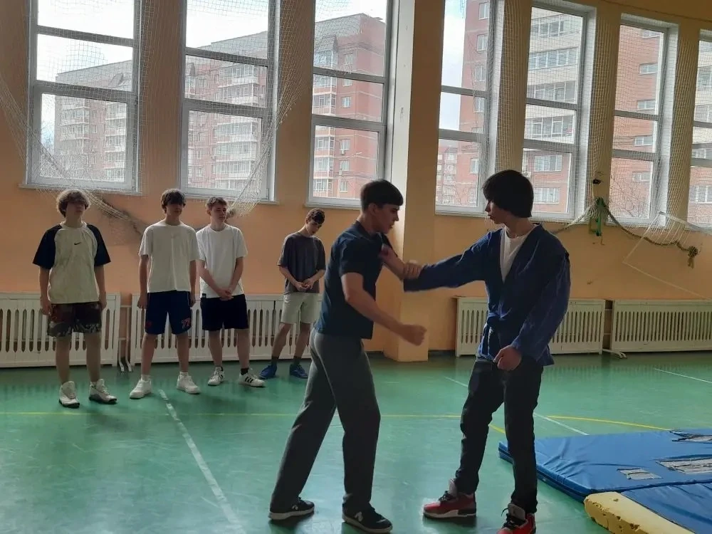 Защита проекта в 10 классе дело сложное и ответственное, но в команде всегда легче, ведь есть «чувст