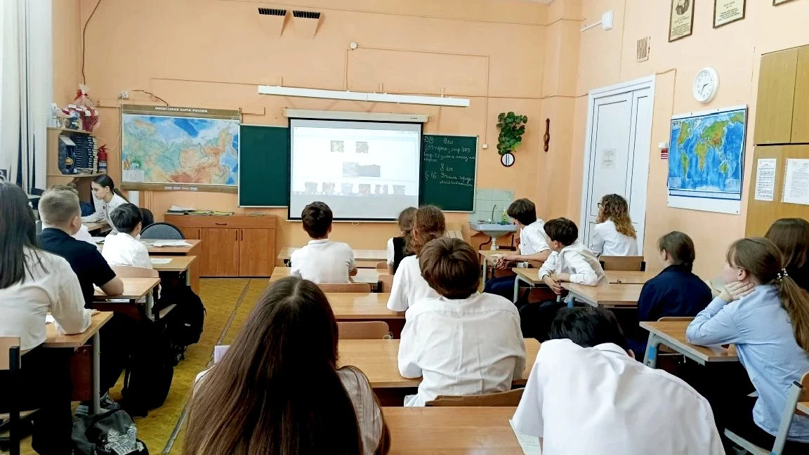 🏣📆Школьная хроника: "Разговоры о важном"   27 апреля 2026 года, последний понедельник апреля , мы на