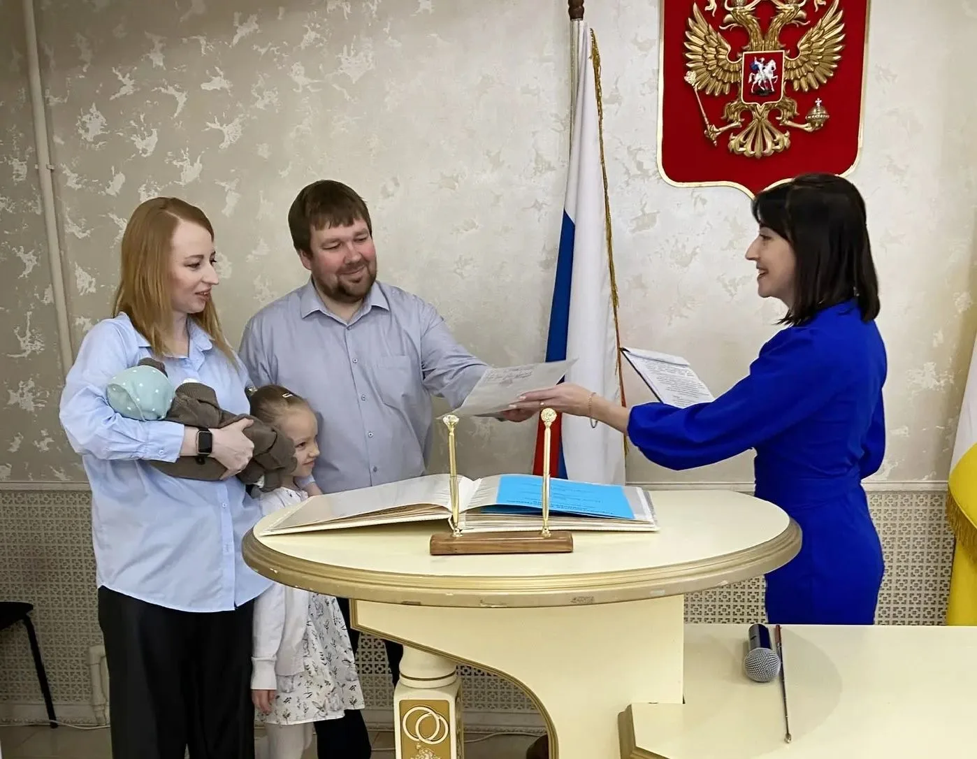 На Ставрополье с начала года родилось больше мальчиков, чем девочек   С начала 2026-го в крае мальчи
