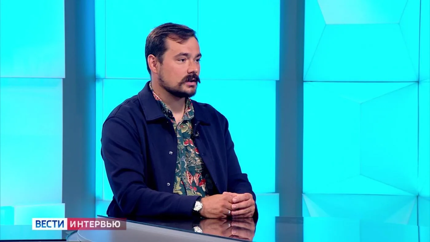"Интервью": как проходила операция по спасению горбатого кита у острова Кильдин

Кто принимал в ней 