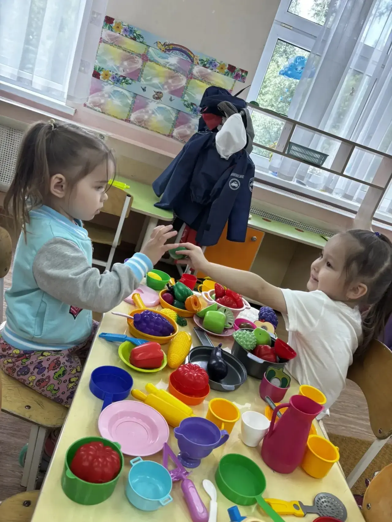✨ День вежливости в первой младшей группе! ✨
Сегодня у нас прошёл замечательный день, посвящённый ве
