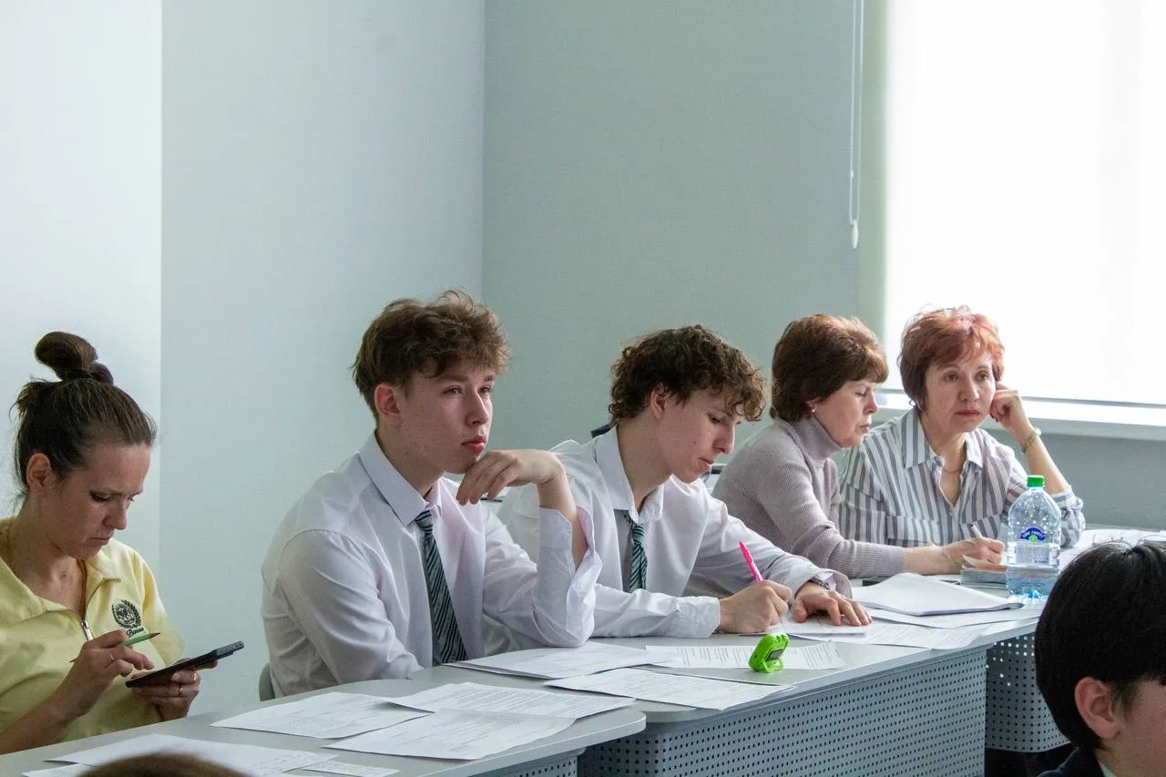 «Новые рубежи» покорены! 👏  Сегодня в гимназии прошла наша традиционная конференция.  Наука, вдохнов