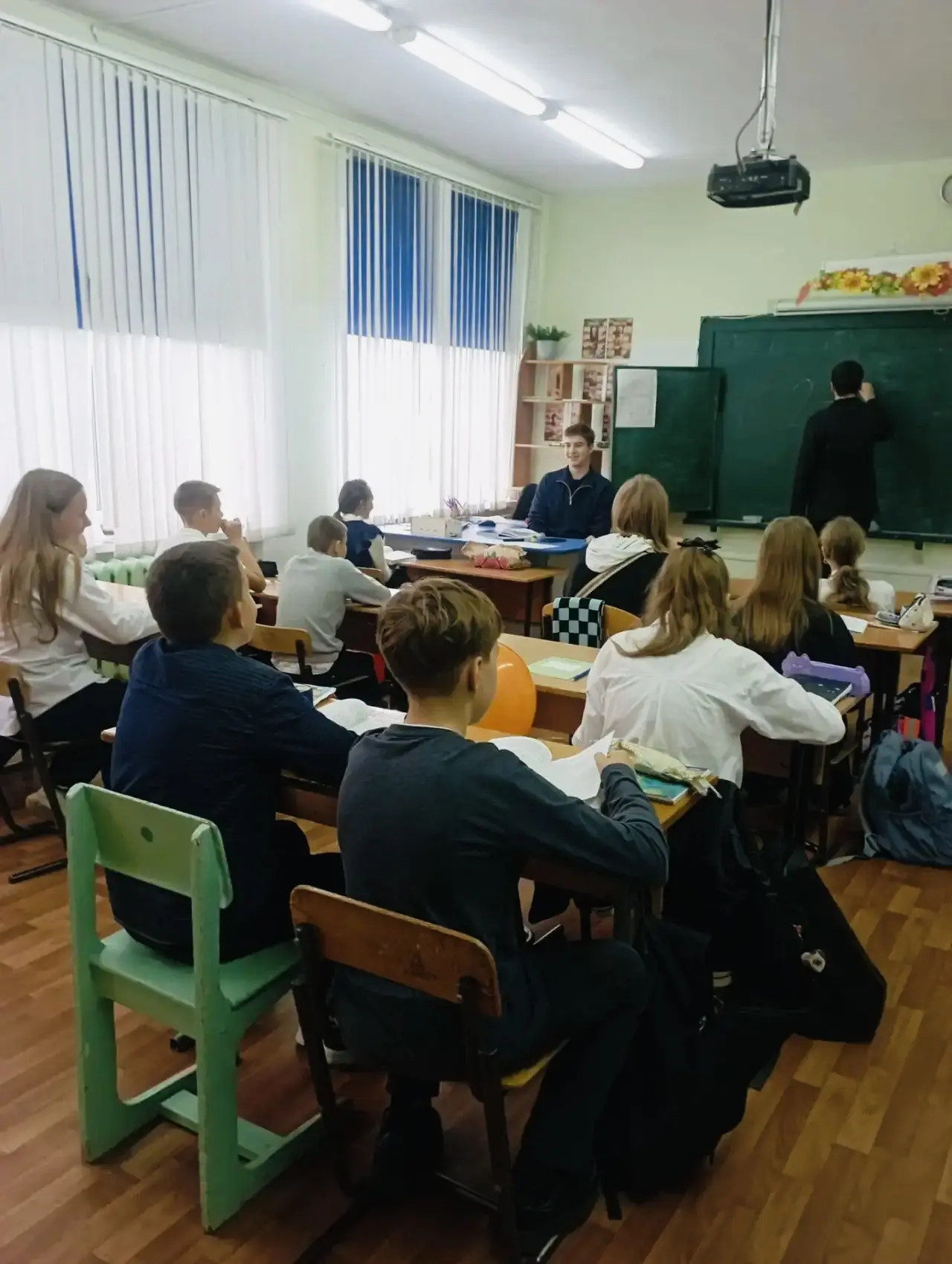 🌷 Сегодня в нашей школе прошёл замечательный День учителя! 🌷