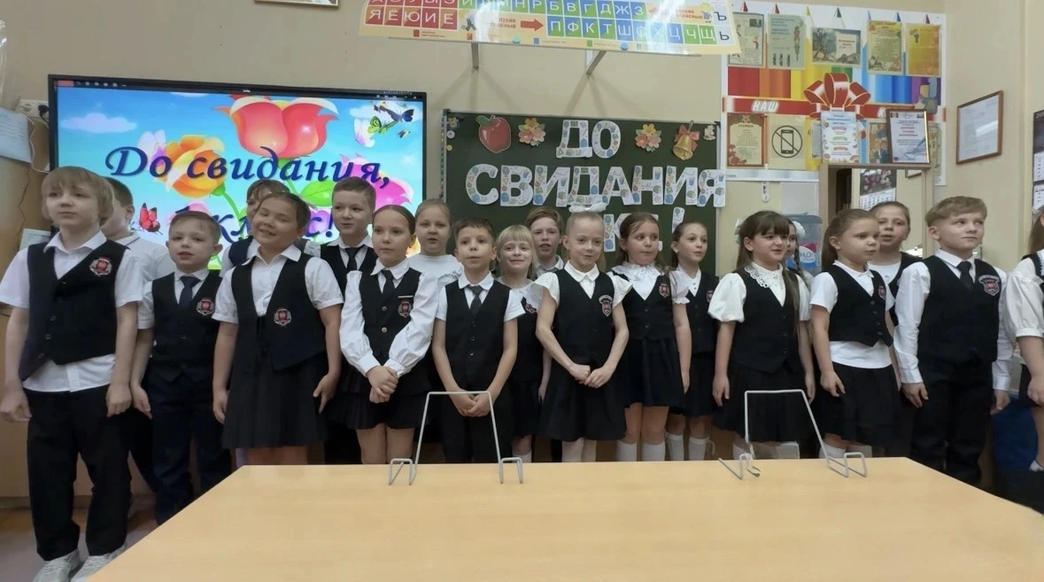 💥 Малыши 1 "А" класса (классный руководитель Т.М.Дорохова) не только трогательно, душевно и творчес