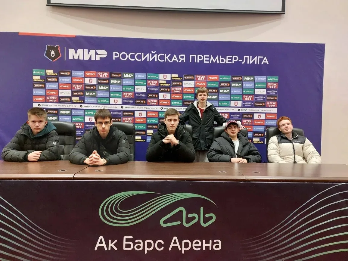 Покорив города нашей большой родины, наши десятиклассники заканчивают своё путешествие. 🚌  И, конечн