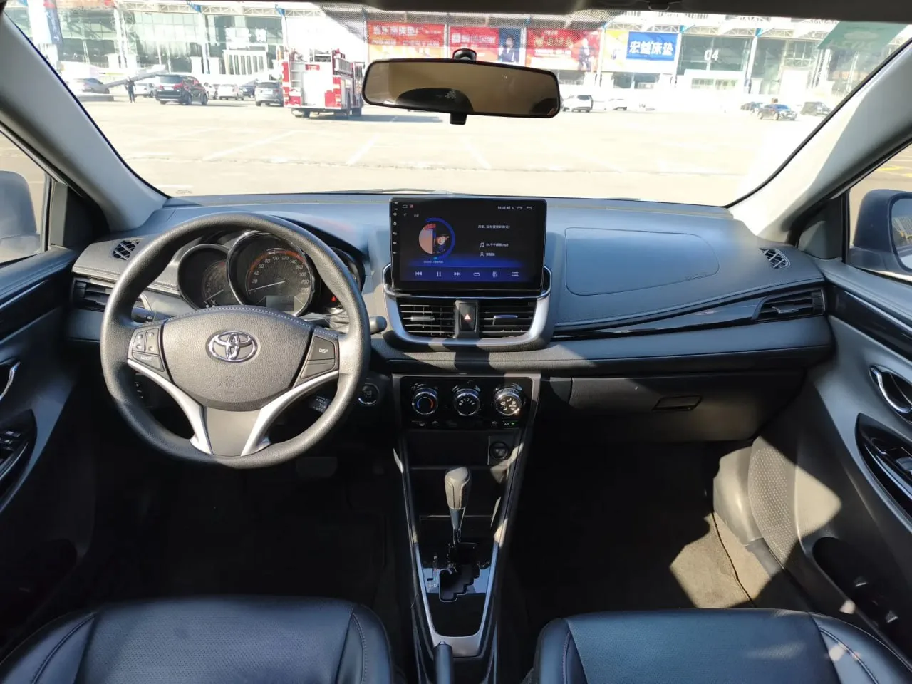 TOYOTA YARIS L ZHIXUAN X за 1.370 млн!  • 2022/02 • 1.5 л. бензин / 112л.с / CVT • пробег - 33 300 к