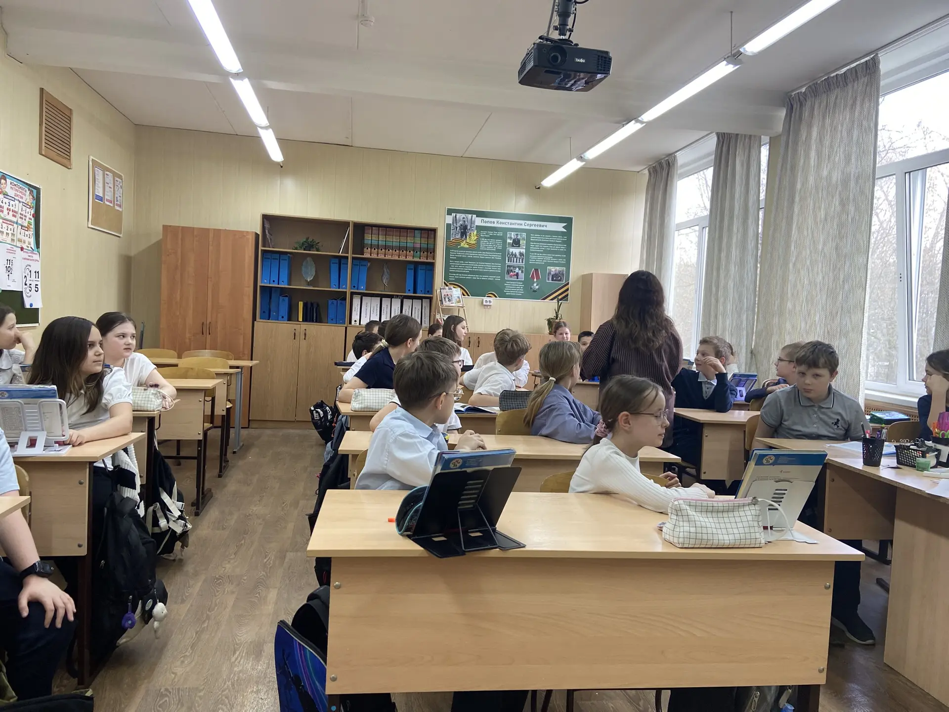 🎨 НЕДЕЛЯ ПСИХОЛОГИИ В МОУ СОШ №12: МАЛЕНЬКИЕ ГЕРОИ БОЛЬШИХ ЭМОЦИЙ  Друзья, наша Неделя психологии до