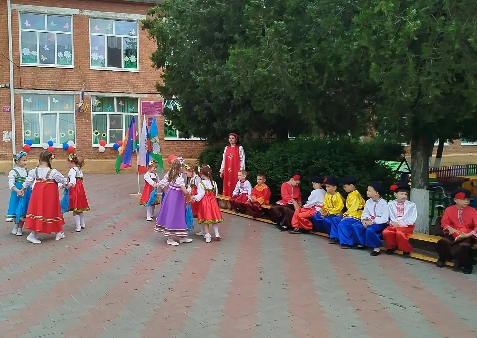 🎉В рамках мероприятий, посвященных участникам СВО в детском саду № 2 прошла музыкальная гостиная "С