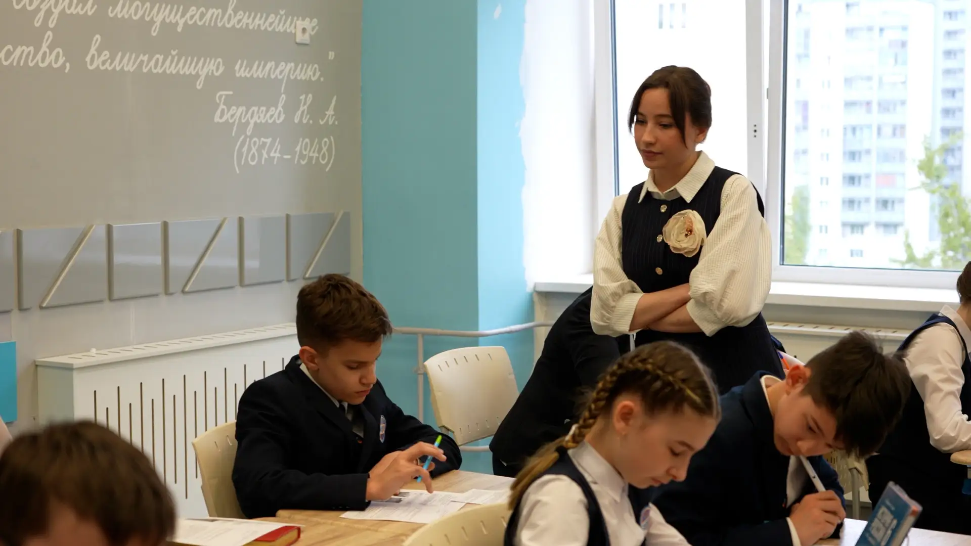 📌 Альбом с фотографиями: https://vk.com/album-183847657_309873961  В эпоху Екатерины Великой: шестик