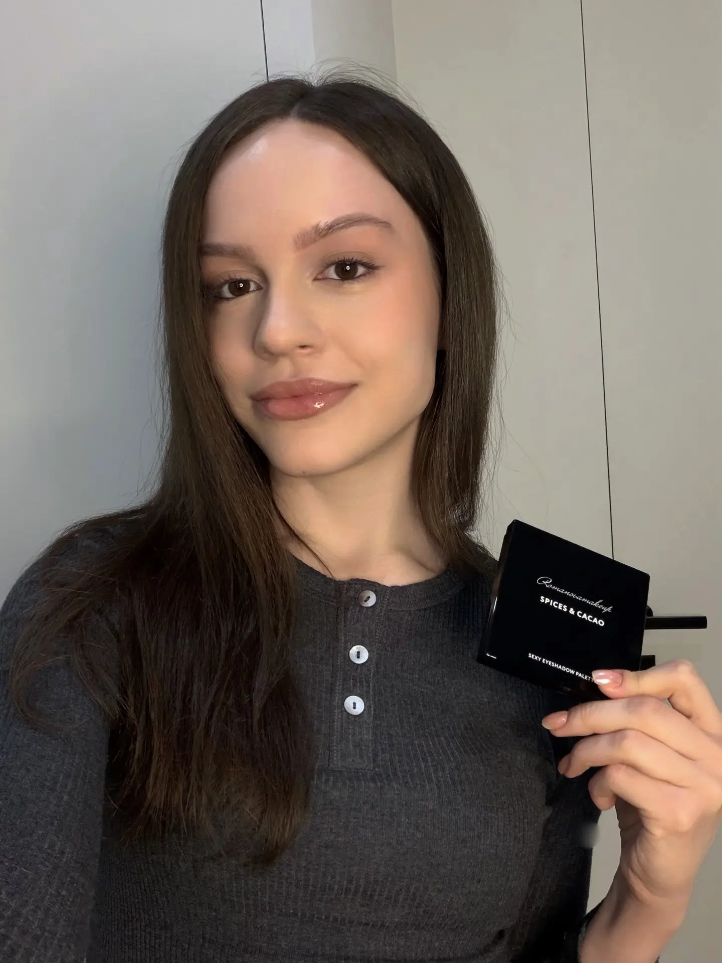 подсела на это комбо для макияжа глаз от Romanovamakeup

🤍 палетка Spices&Cacao – все оттенки краси