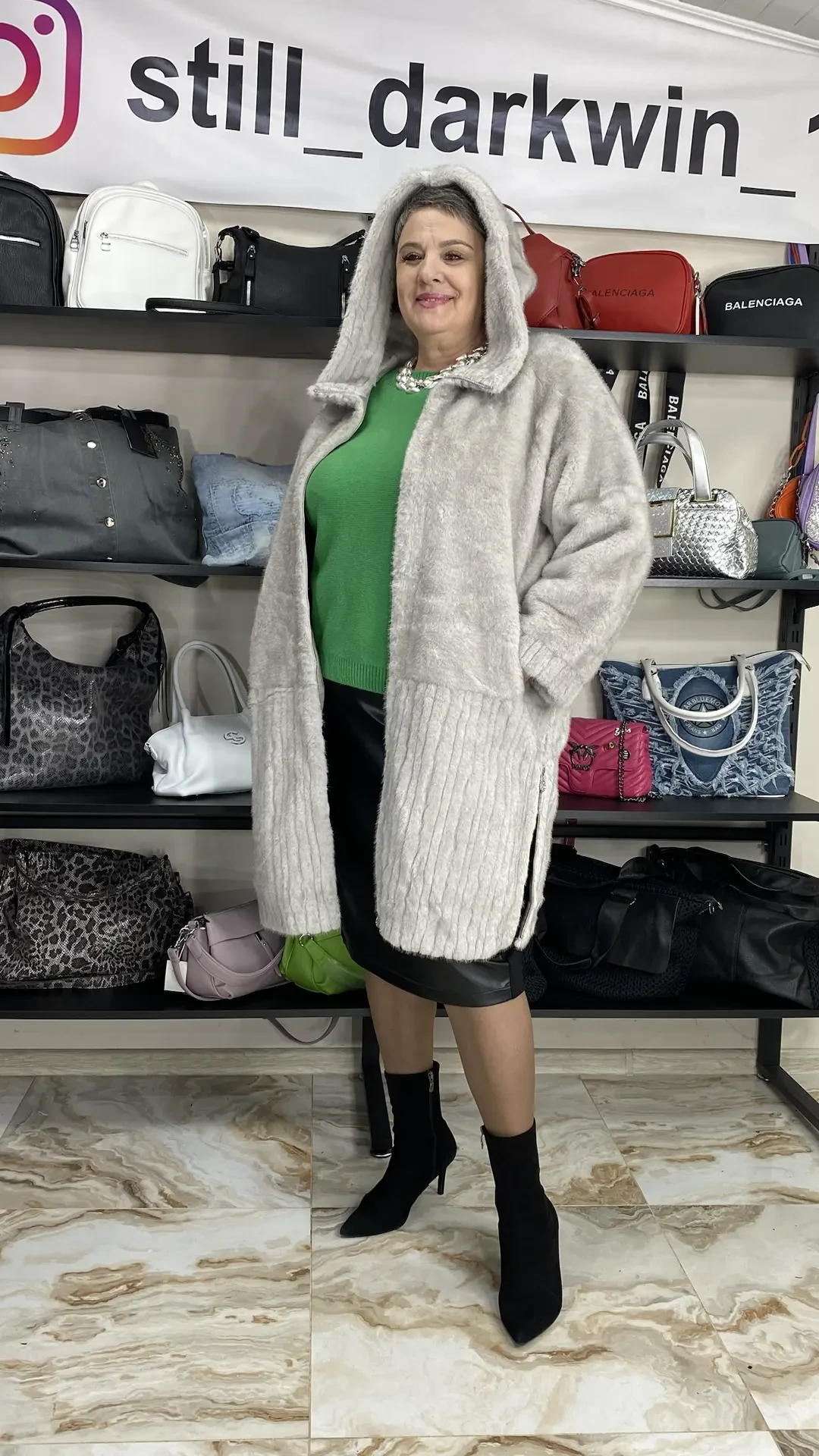 Шубка 🔥цена 6800. Всё вопросы пишем ☎ Анастасия: Наш Мах. https://clck.ru/3RZCoh