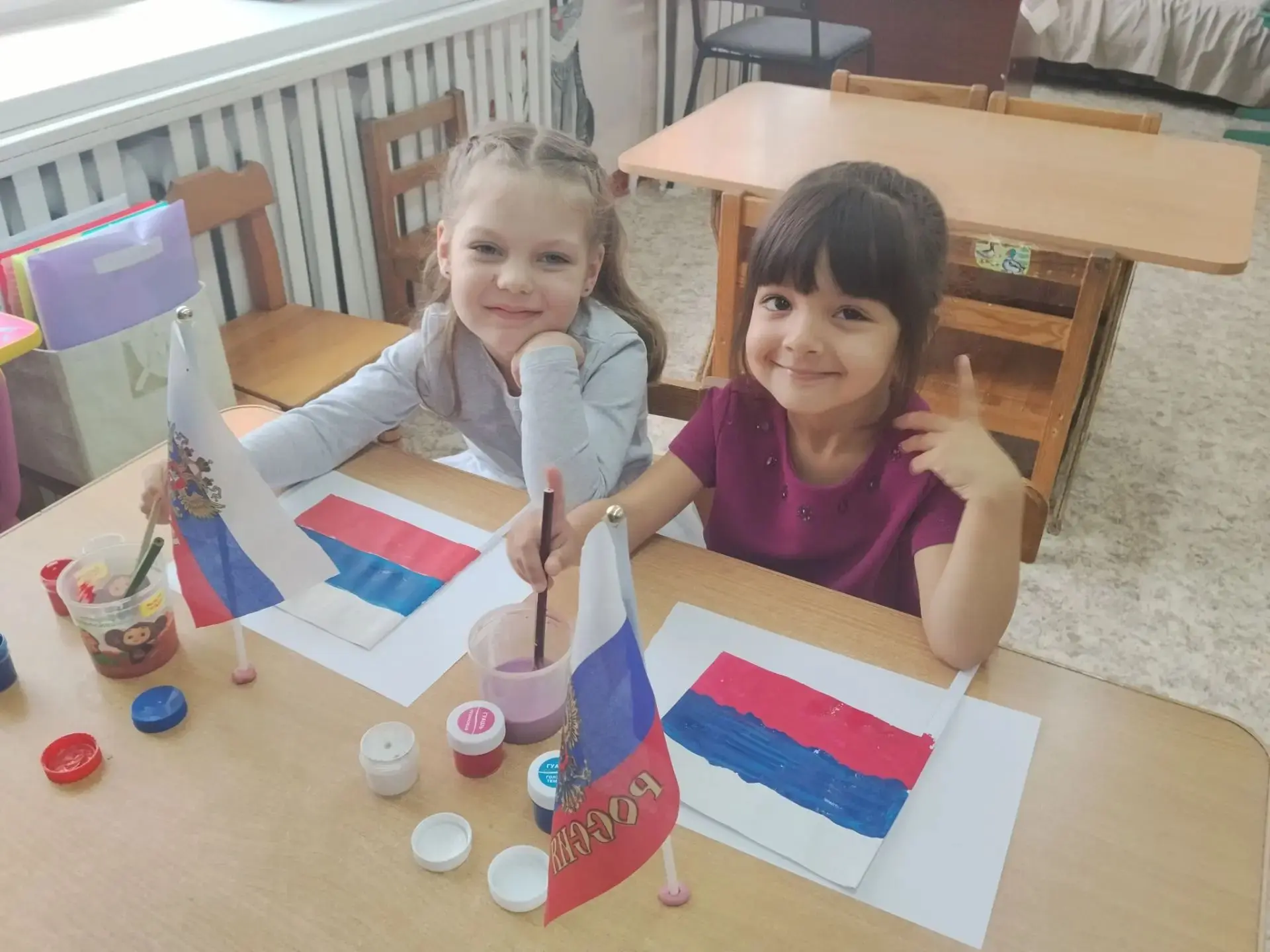 Сегодня, 22 августа, в нашем садике прошёл тематический день, посвящённый Дню Государст...