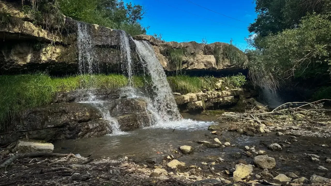Лермонтовский водопад,