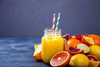 🍊 Свежевыжатые соки: так ли они полезны?