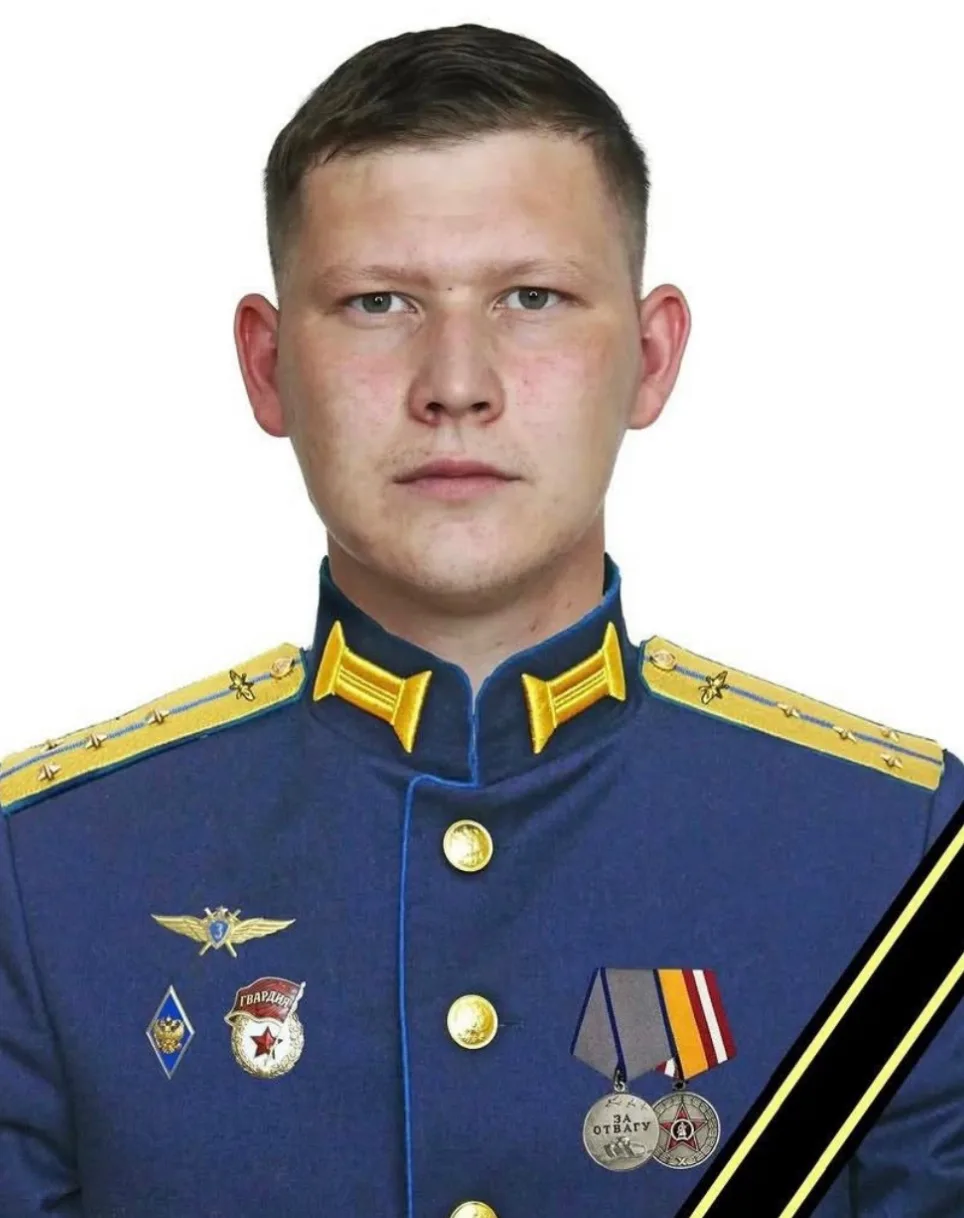 В Высокогорском районе почтили память капитана Тимура Гимранова, представленного к зван...