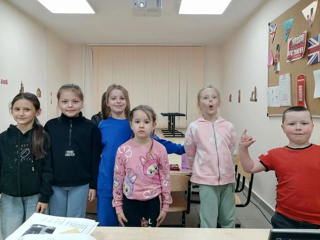 Лето в разгаре, а вместе с ним и наши весёлые занятия! ☀️ В группах английского языка п...