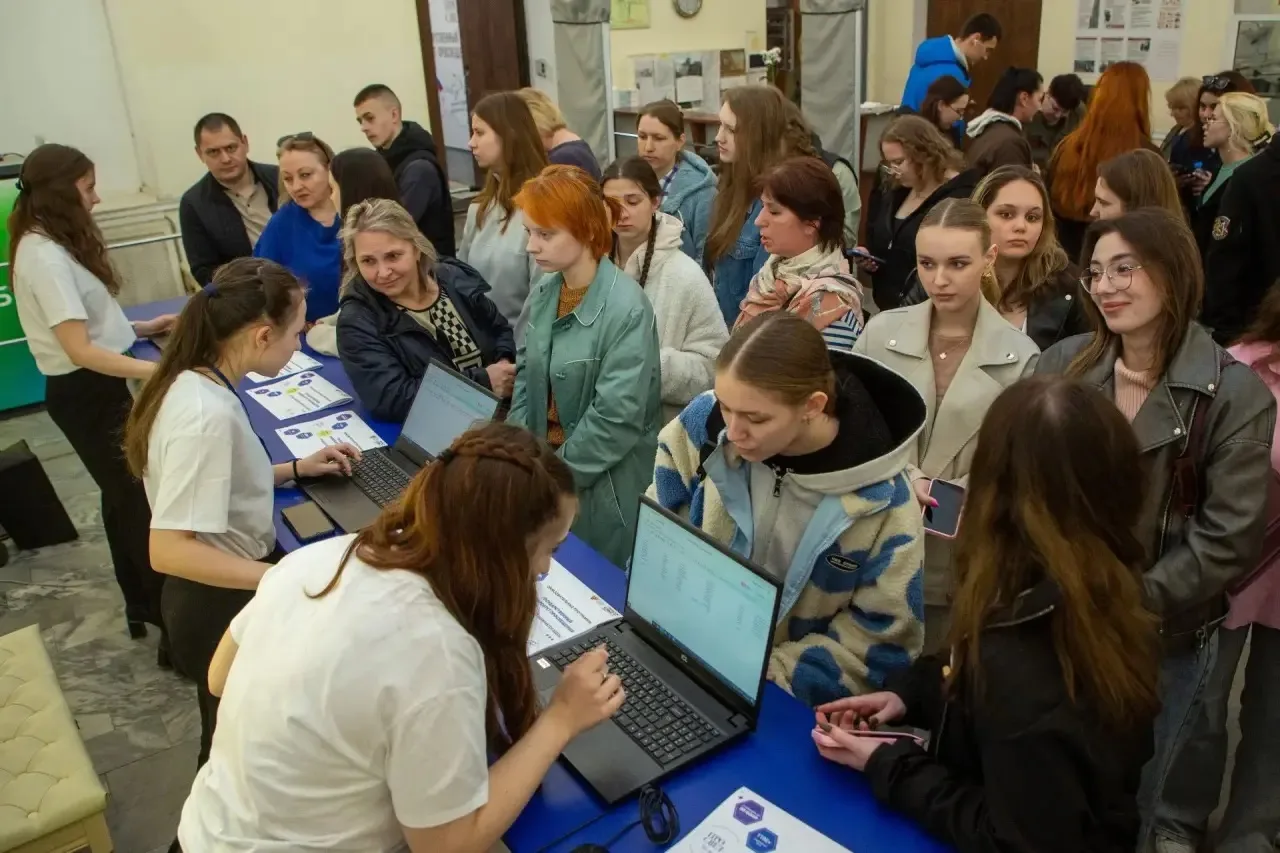 Успех всегда рядом ✨  В Государственном университете просвещения прошёл День открытых дверей. Перед 