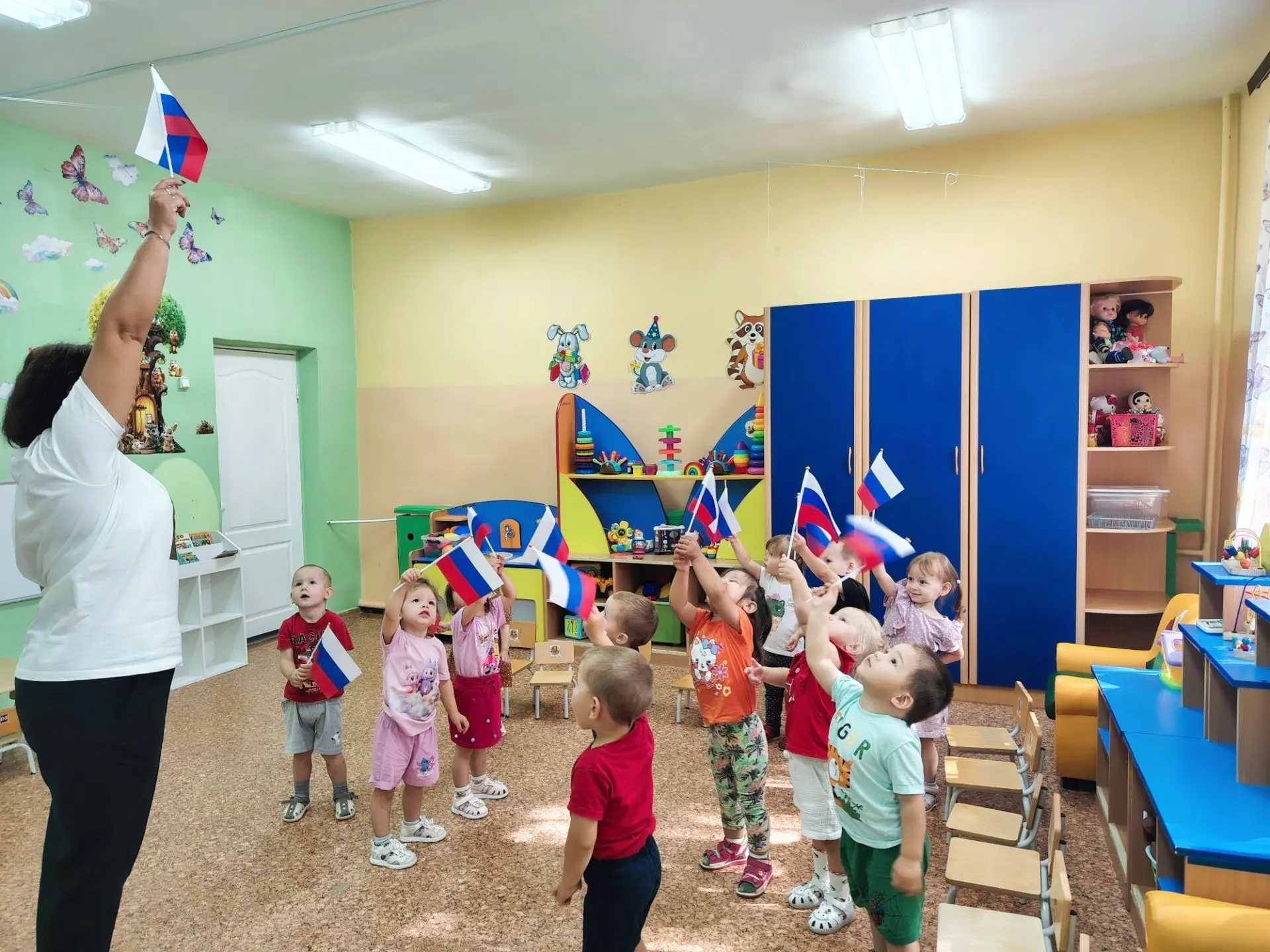 Сегодня в группе раннего возраста «Утята» отметили важный государственный праздник — Де...
