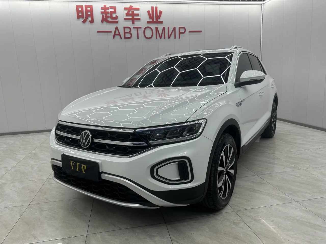 ⚡️ ЗАБРОНИРОВАТЬ ⚡️     

Доступен к заказу Volkswagen T-Roc

Не зря T-Roc остаётся одним из самых в