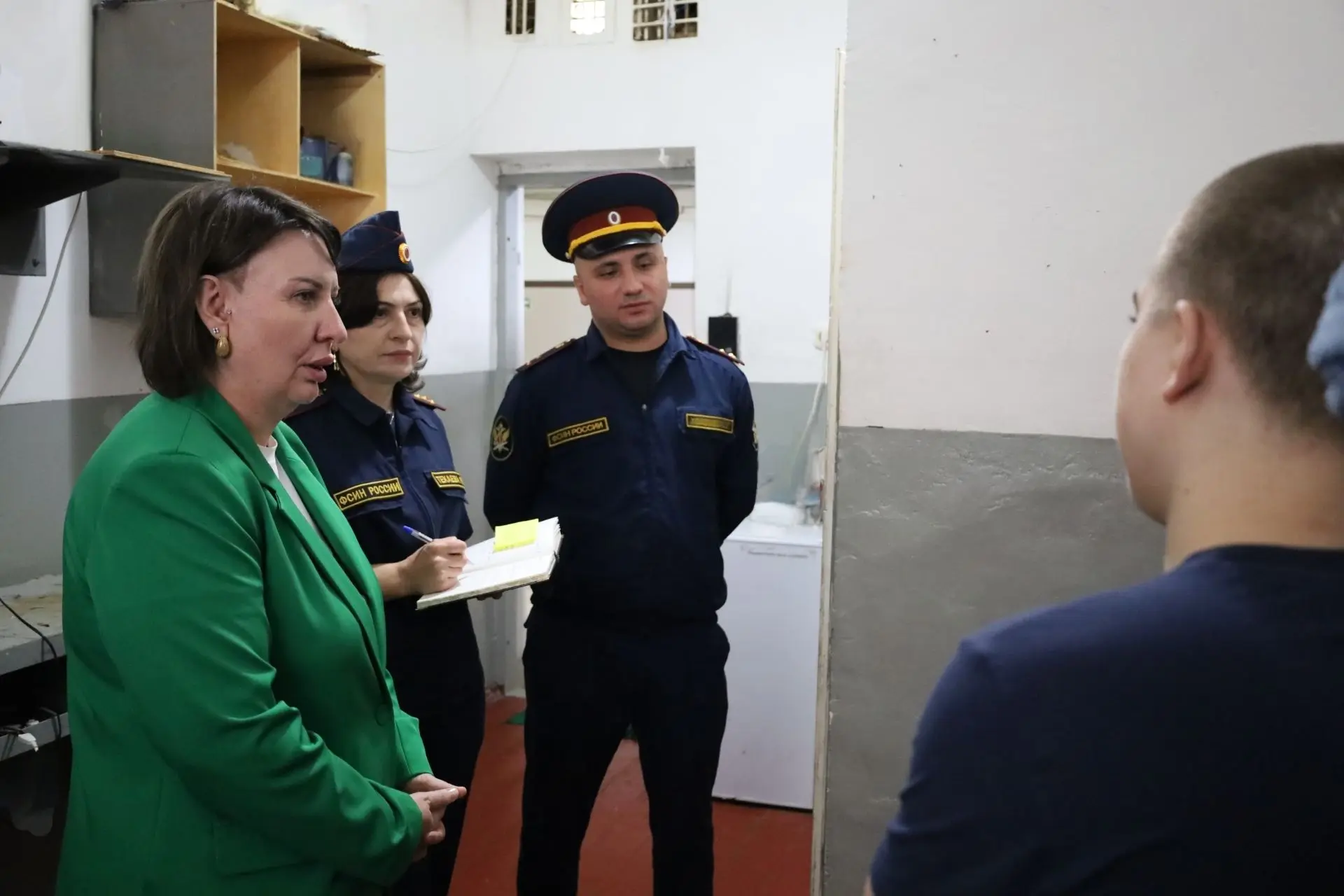 Детский омбудсмен посетила несовершеннолетних в СИЗО-1