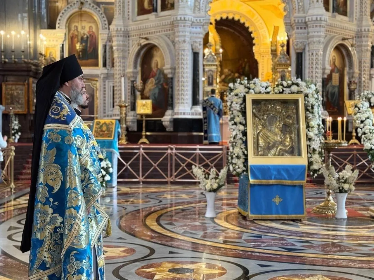 ⛪ Тихвинскую икону Божией Матери привезли в Москву