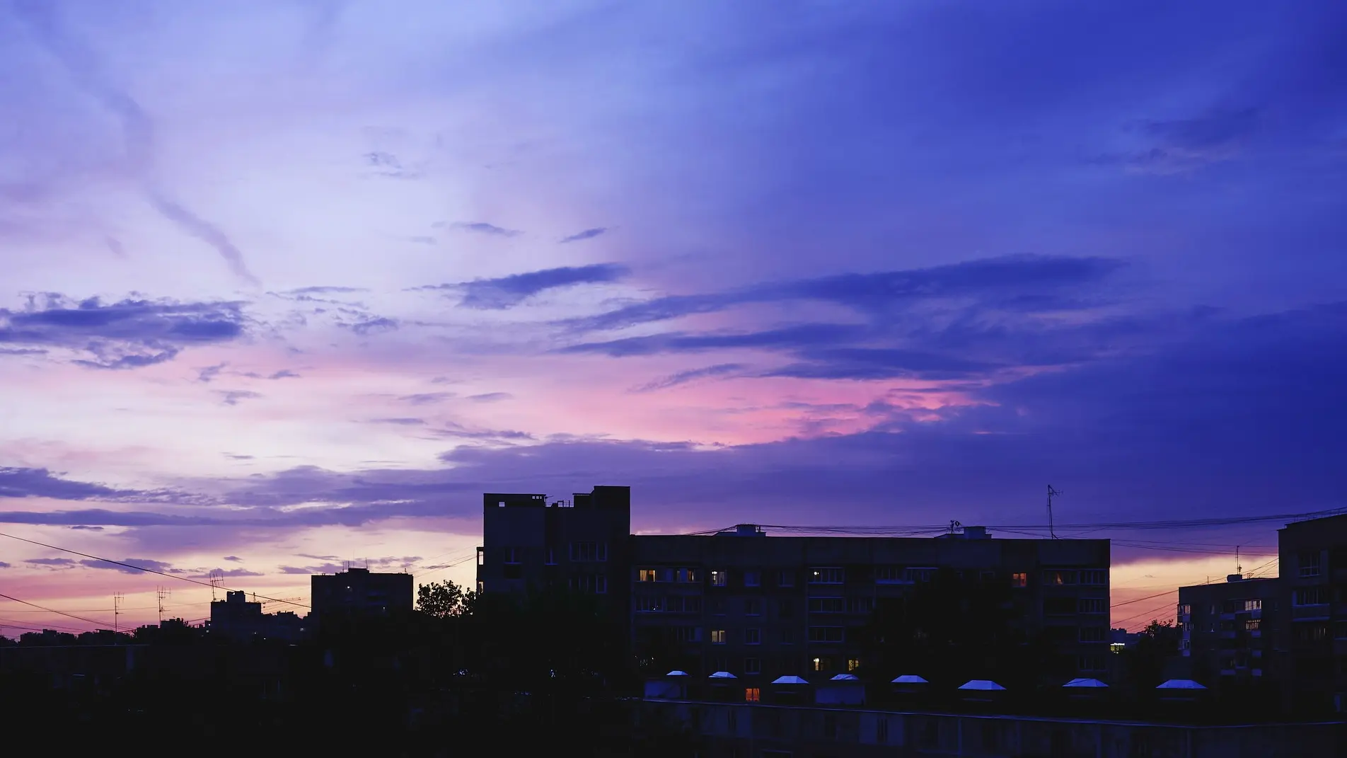 🌦 В среду, 27 мая, в Ивановской области облачно с прояснениями.    Синоптики прогнозируют небольшой 