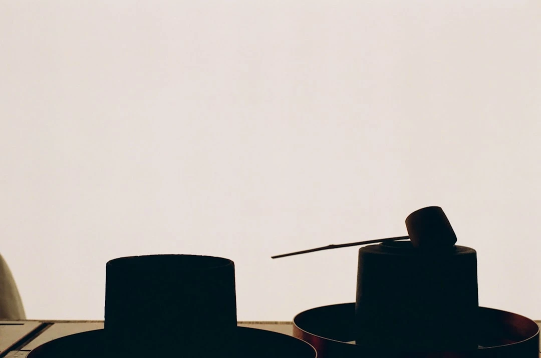 В последнюю осень своей жизни Чарли Чаплин попросил принести ему одну-единственную вещь...