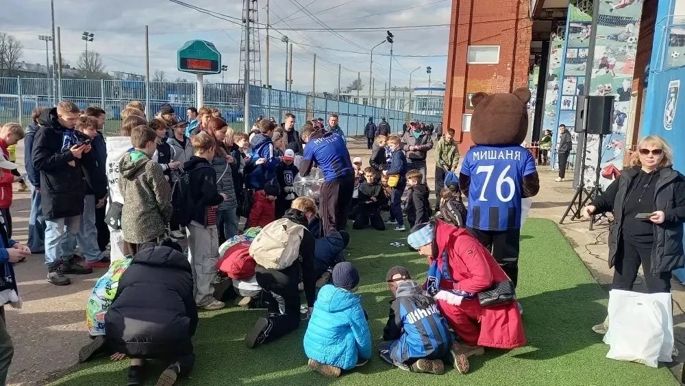 ⚽️ Футбол — это класс!  Благодаря поддержке директора образовательного комплекса «Открытие»  Петрушо