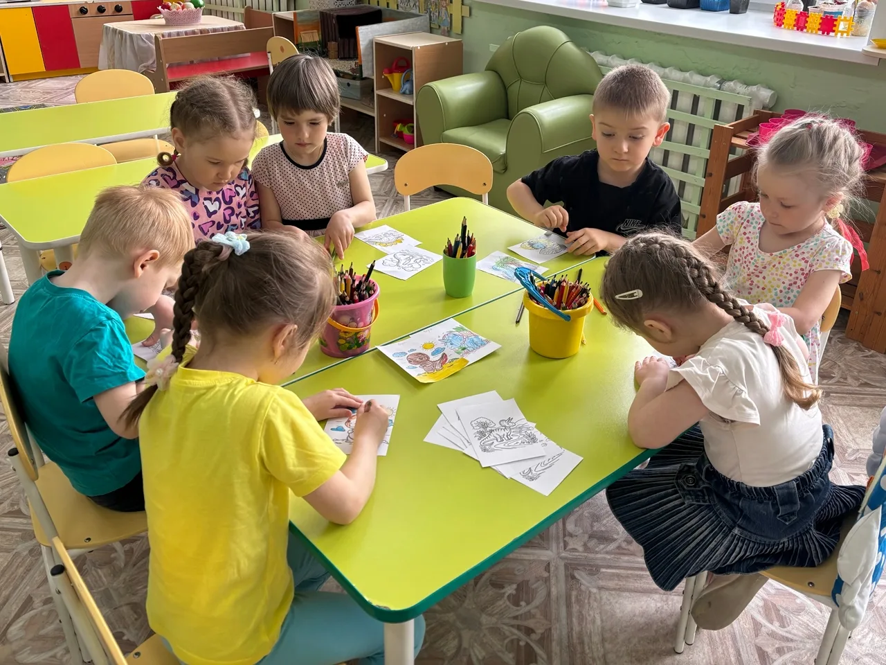 16 мая - Международный День Динозавров.