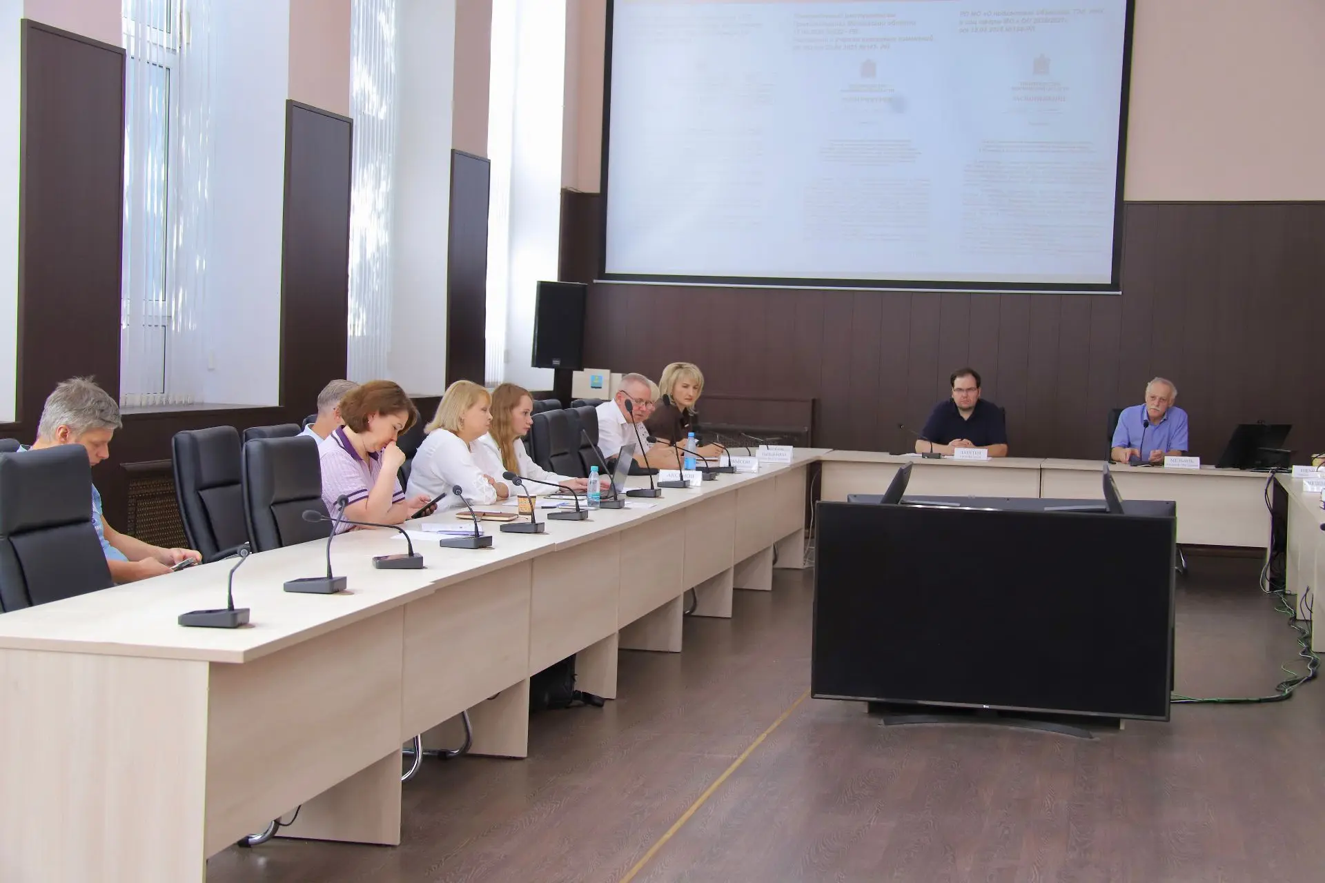 ♨️ В Солнечногорске обсудили подготовку к отопительному сезону 2026-2027

В администрации округа про