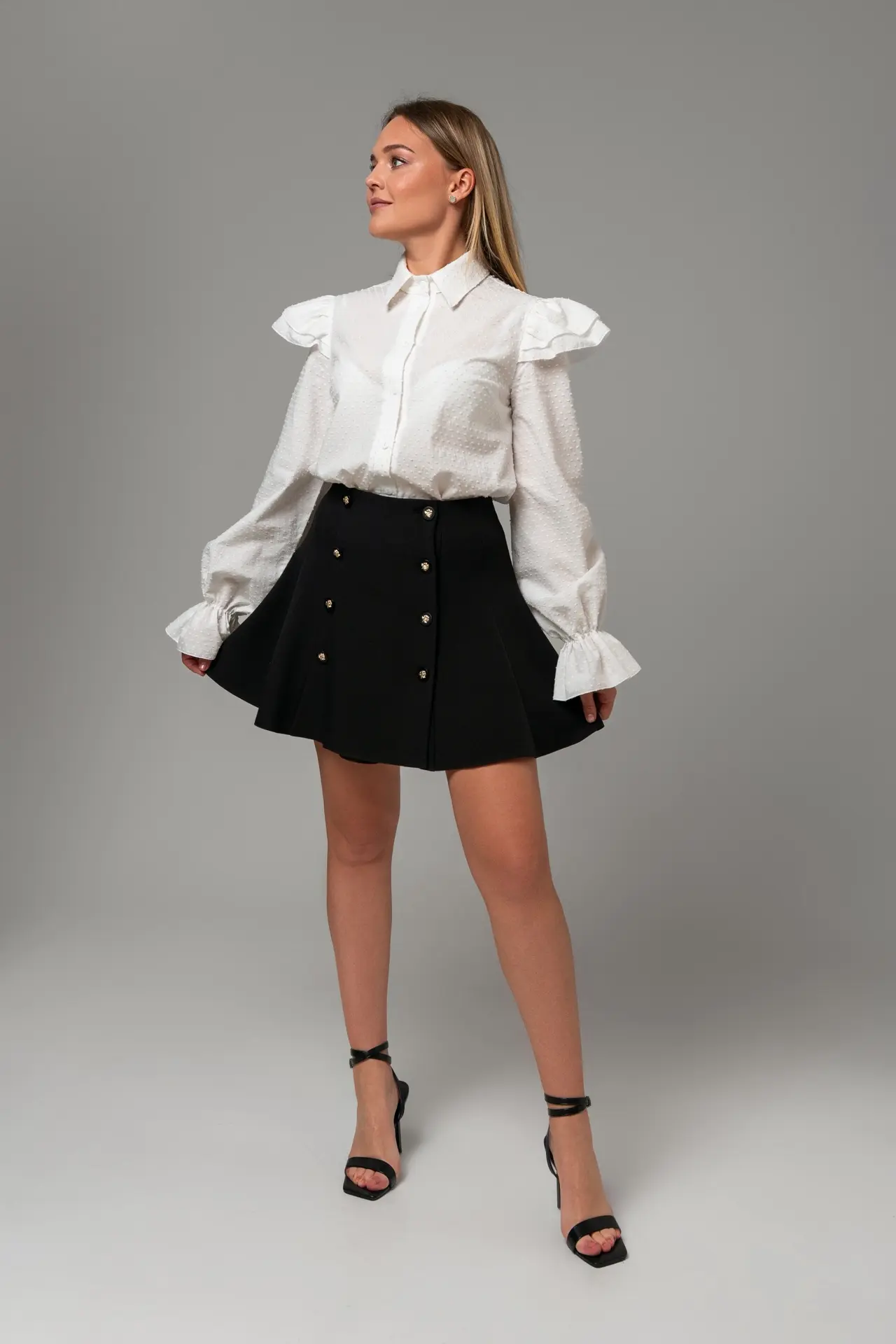 Юбка «Винтаж» 😍

Выкройка юбки (-50% первые три дня на новинку) - https://elina-patykova.ru/product