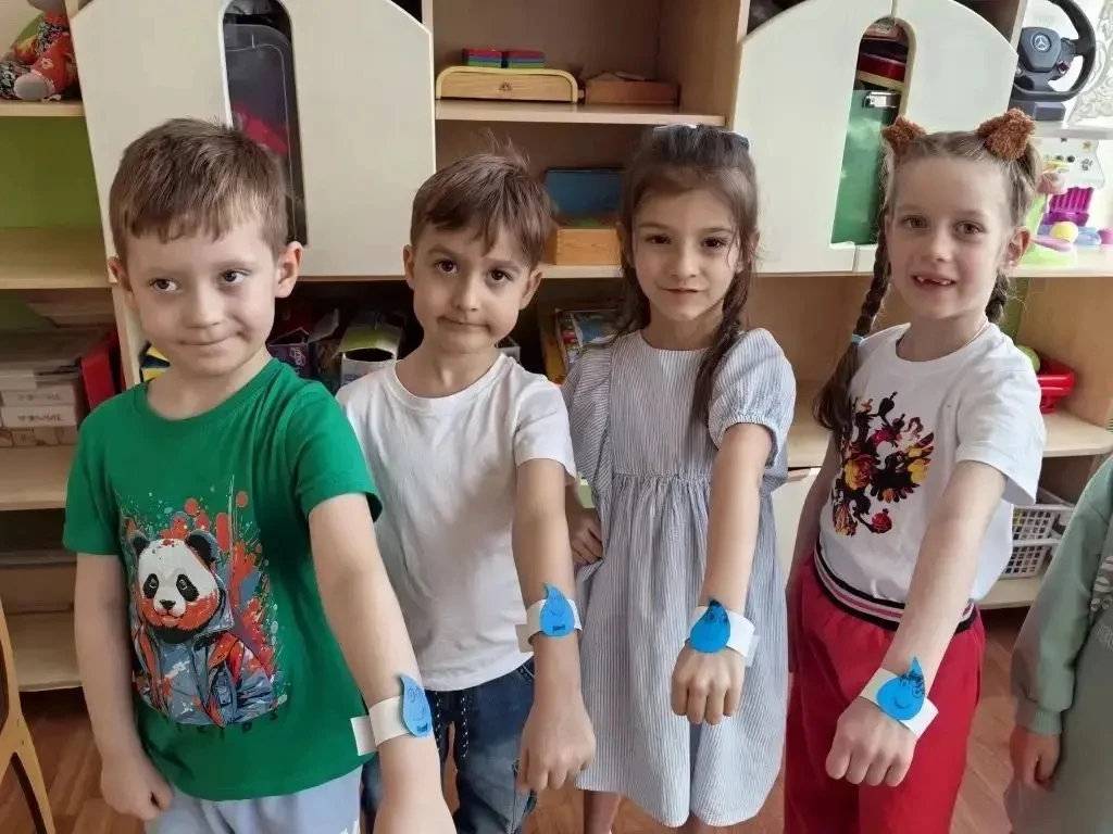 💧 22 марта отмечается Всемирный день воды.  👩‍🏫 Воспитатель Нино Амирановна провела для ребят из гру