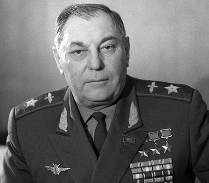 🤝 Депутат Мосгордумы Родион Газманов (фракция партии «Единая Россия») провел встречу с жителями рай