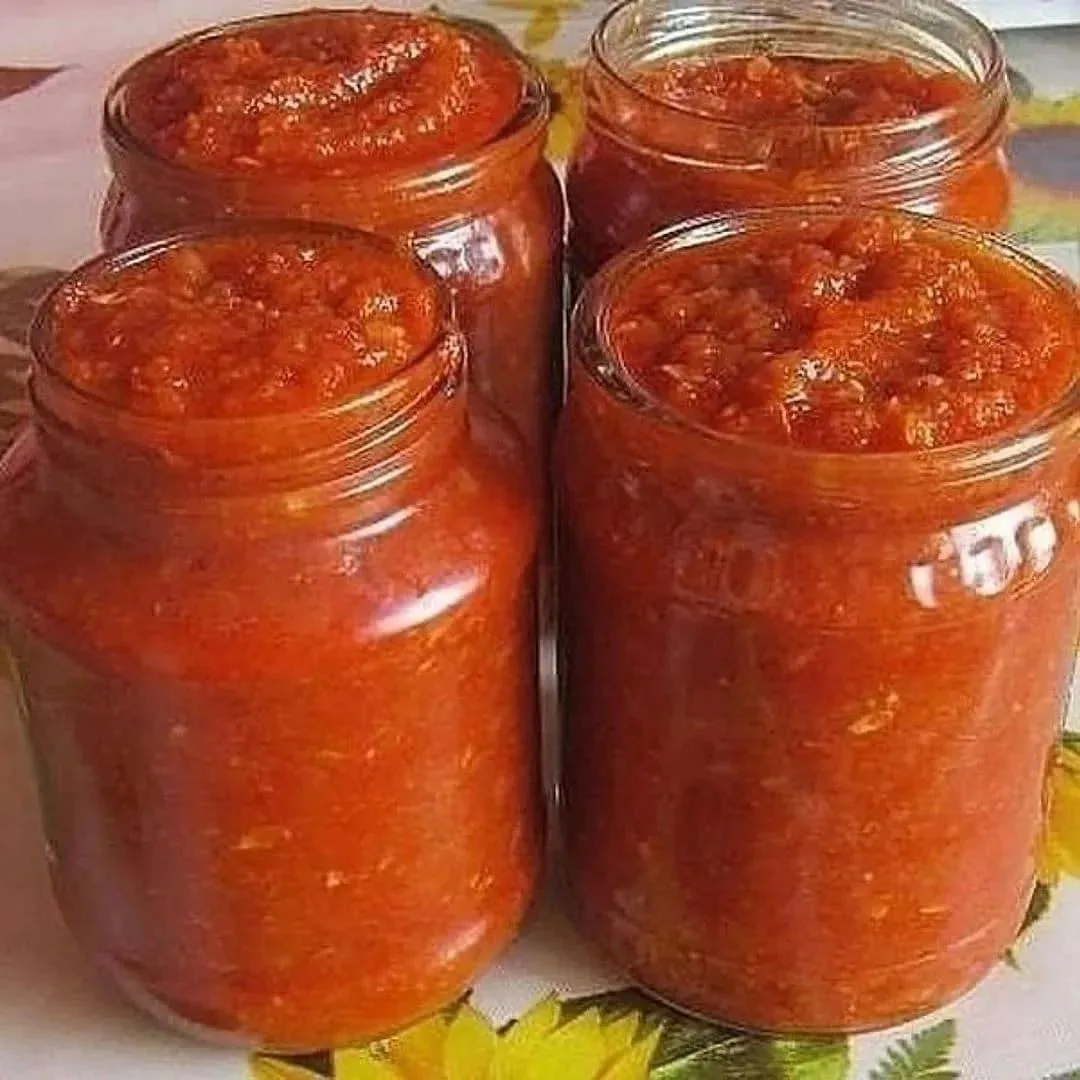 АДЖИКА из КАБАЧКОВ!🔥

✅ Продукты :
Кабачки 3 кг
Морковь 500 гр
Перец сладкий 500 гр
Чеснок 5 голово