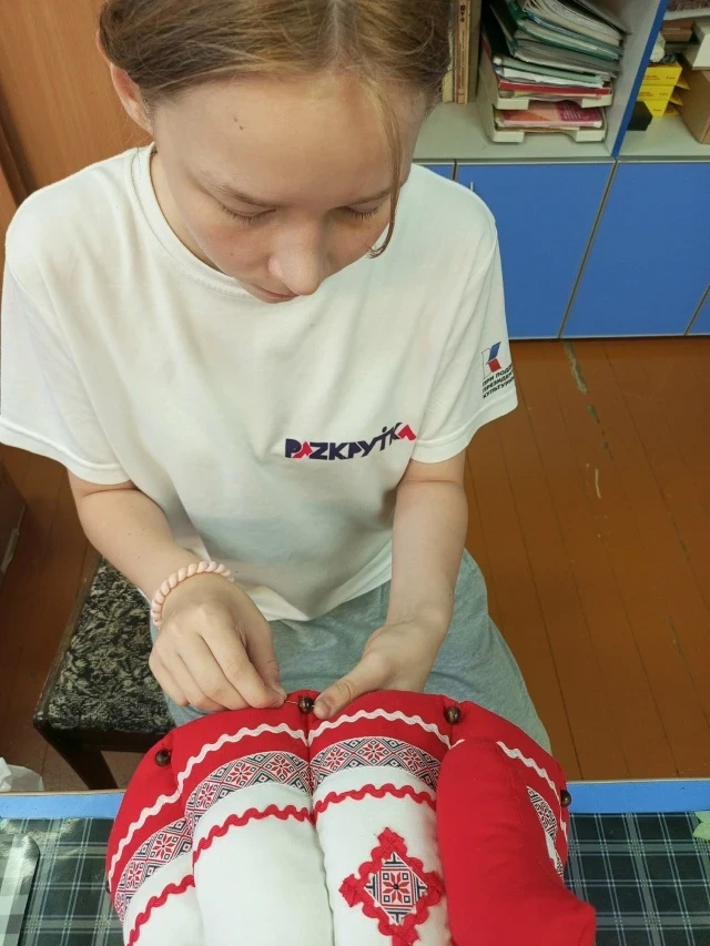 🎨 Наши воспитанники с огромным энтузиазмом готовятся к большому дню! На следующей неделе на базе фи