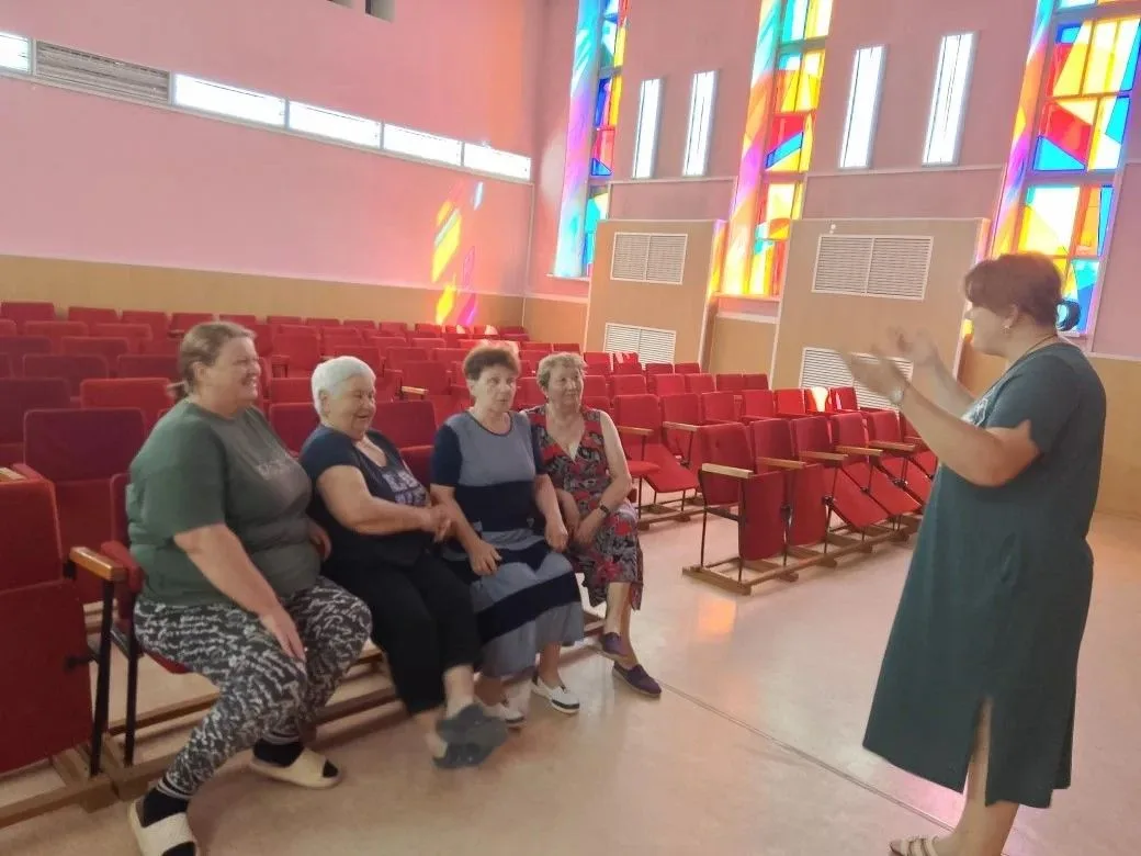 В Пронинском сельском доме культуры состоялось мероприятие «ЗОЖ — как основа жизни». В формате кругл