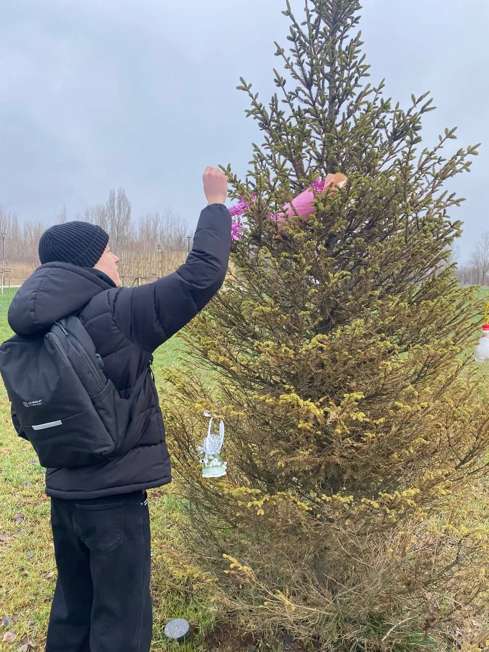 🎄✨ Большое новогоднее чудо для Губкина! ✨🎄  Ученики школы, вместе со старшей вожатой и советником ди