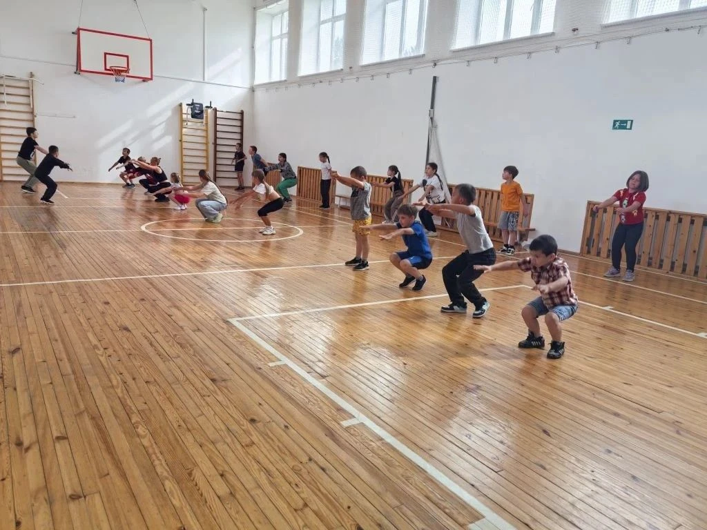 🌞  Девятый день нашего пришкольного лагеря с дневным пребыванием снова был расписан по минутам — от