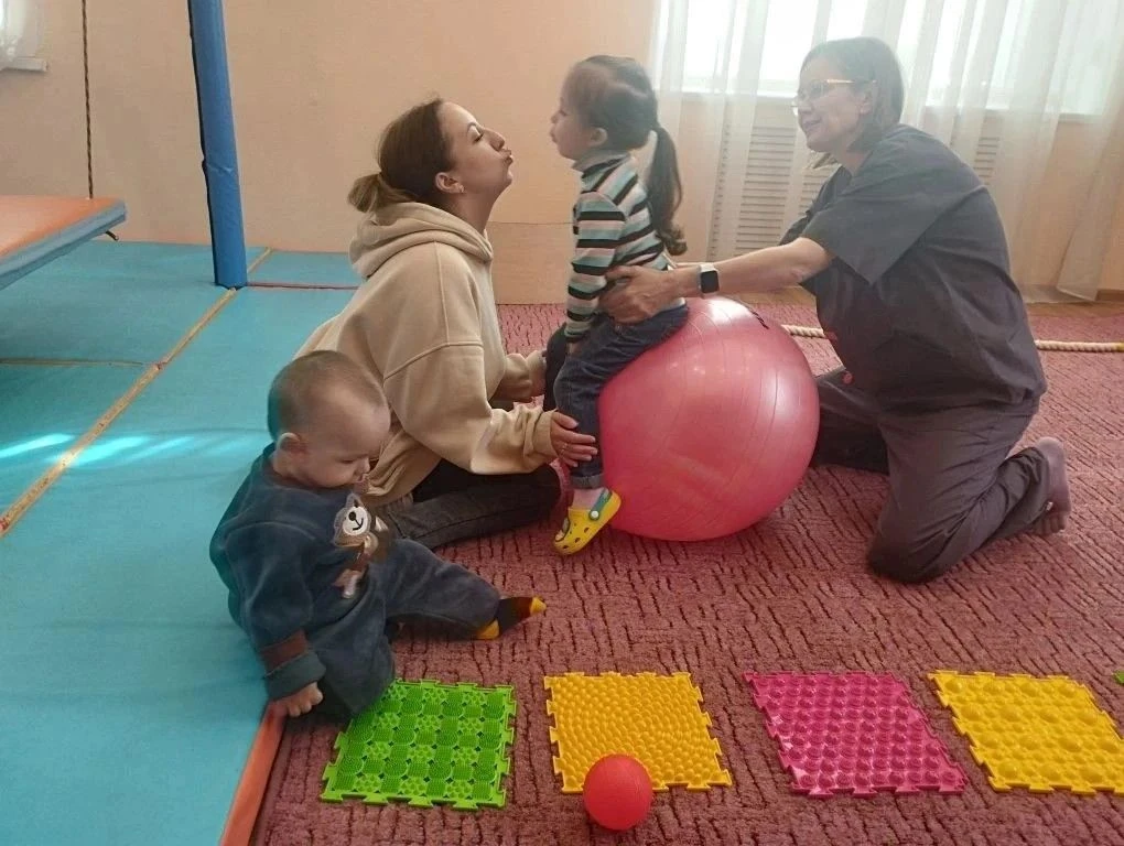 🚀👫Продолжаем рассказывать о  важнейших принципах игр с ребенком!                                  