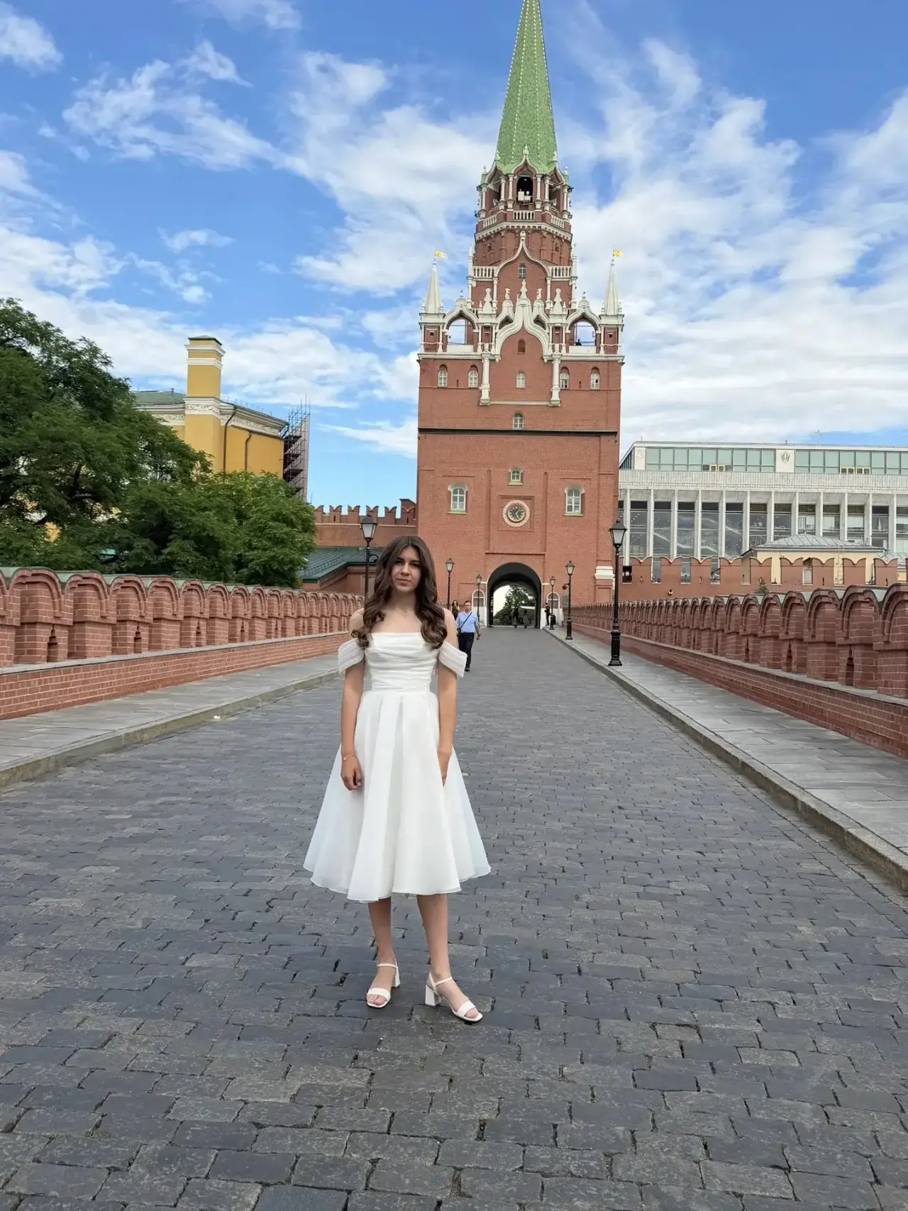 Гордость нашей школы: Дарья на Всероссийском выпускном в Москве!

По всей стране отзвучали последние