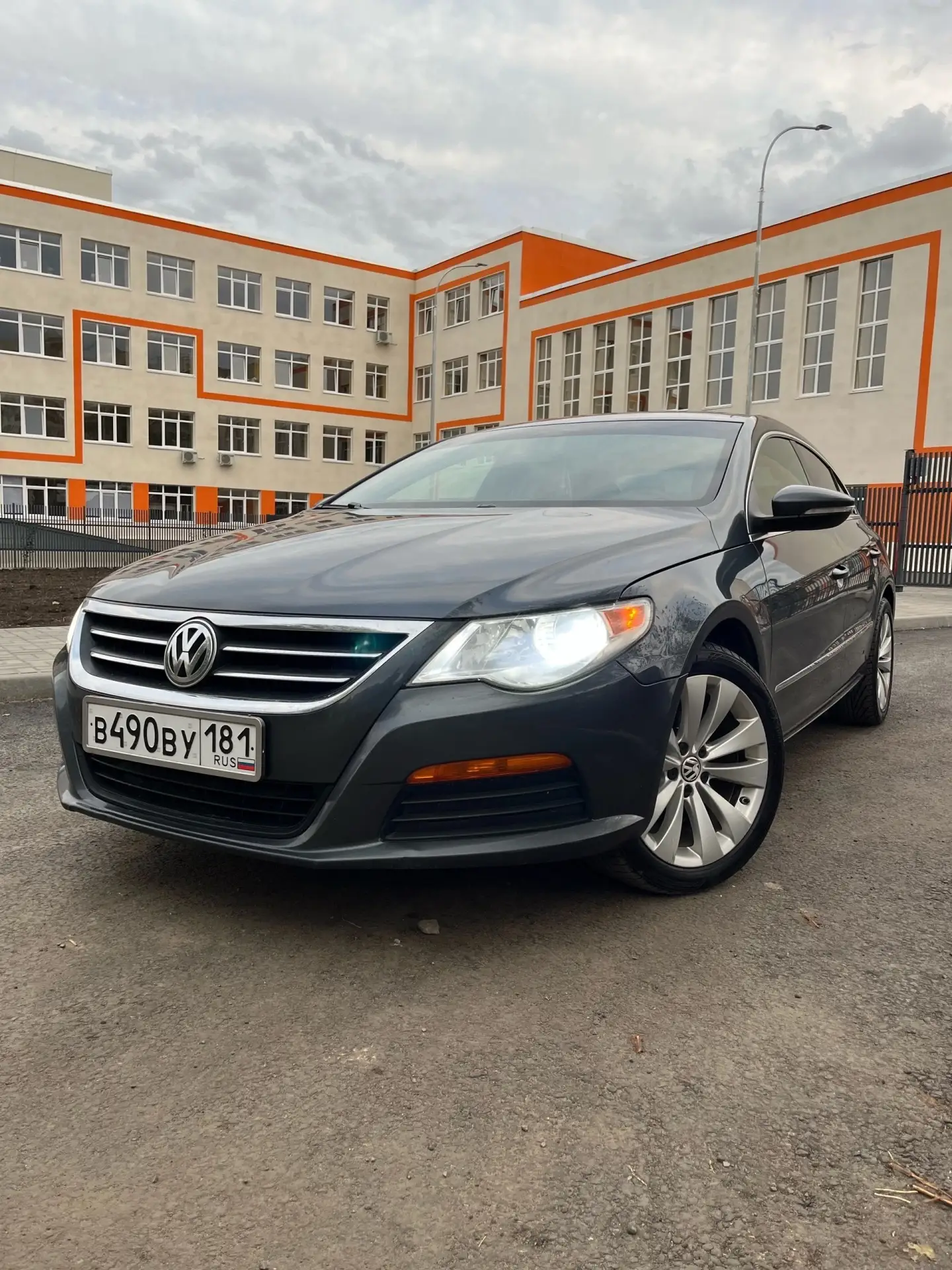 Продам Volkswagen Passat CC 2011 года выпуска,с двигателем 2.0 турбо,механика 6 ступка,...